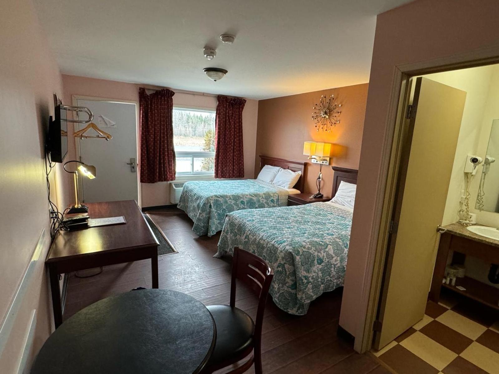 Travel Inn Cochrane Ngoại thất bức ảnh